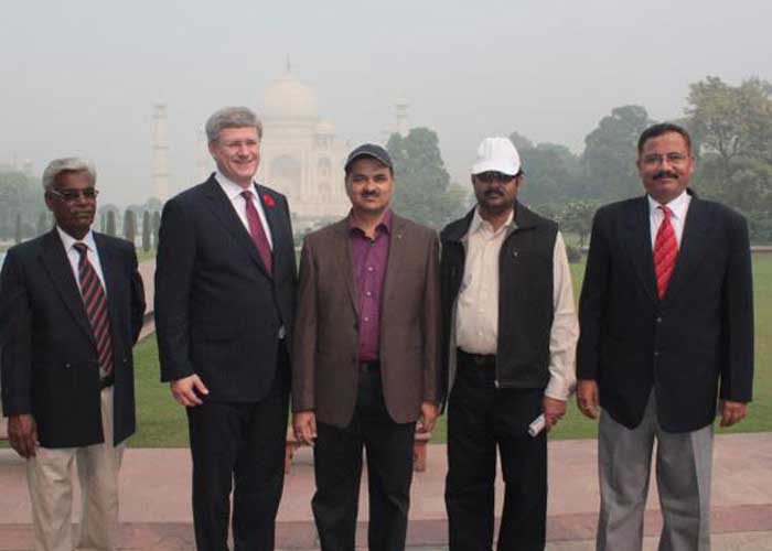 Taj Mahal Tour Guide - Travelers Gallery