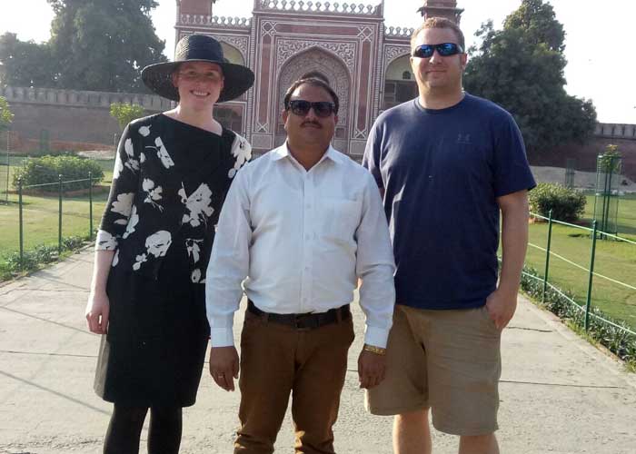 Taj Mahal Tour Guide - Travelers Gallery