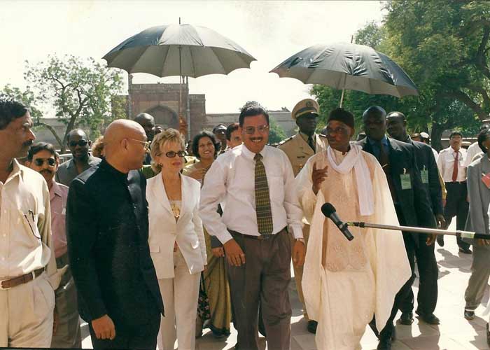 Taj Mahal Tour Guide - Travelers Gallery