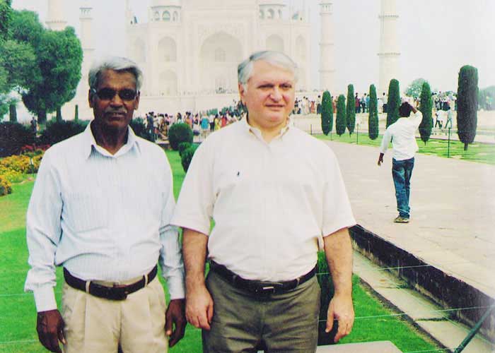 Taj Mahal Tour Guide - Travelers Gallery