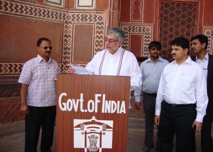 Taj Mahal Tour Guide - Travelers Gallery