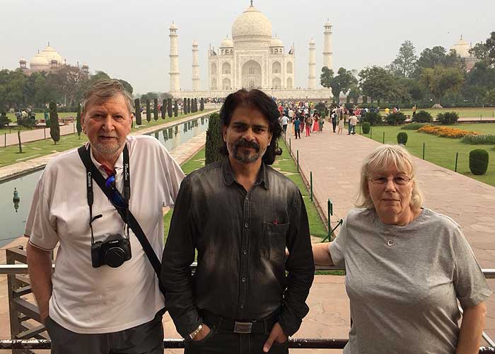 Taj Mahal Tour Guide - Travelers Gallery