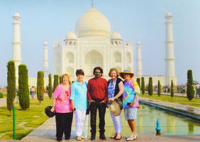 Taj Mahal Tour Guide - Travelers Gallery