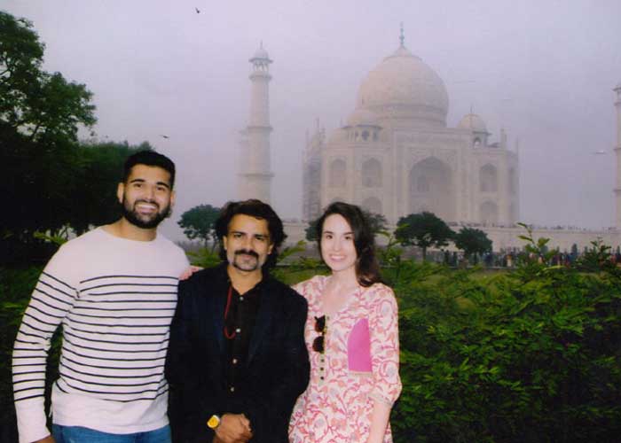 Taj Mahal Tour Guide - Travelers Gallery