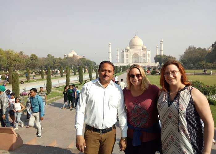 Taj Mahal Tour Guide - Travelers Gallery