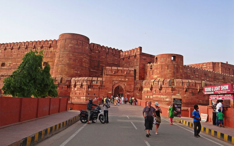 From Delhi: Private Same Day Tour to Taj Mahal by Car - All inclusive