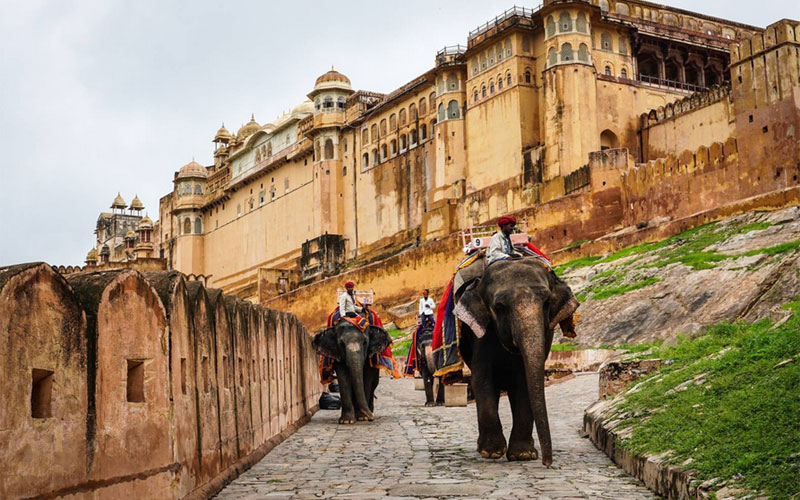 Private Jaipur Full Day Sightseeing with Local Tourist Guide