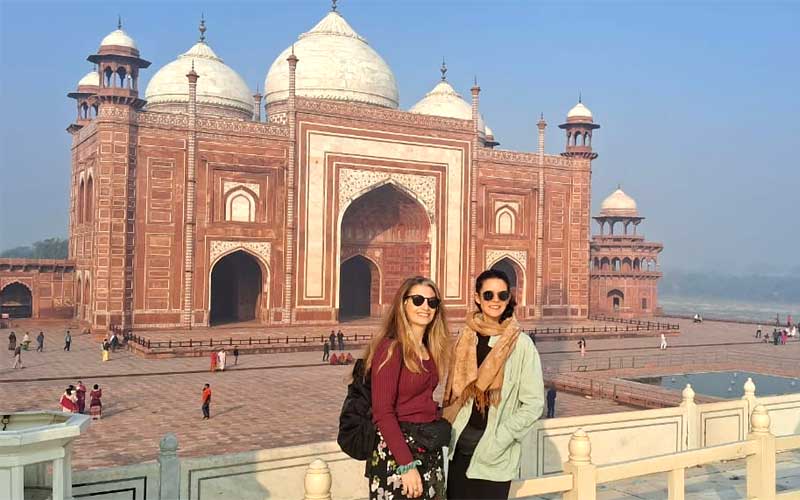 Same Day Taj Mahal Sunrise Tour by Car from Delhi