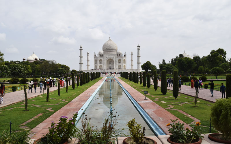 From Delhi: Enjoy Private Day Tour to Agra City by Car