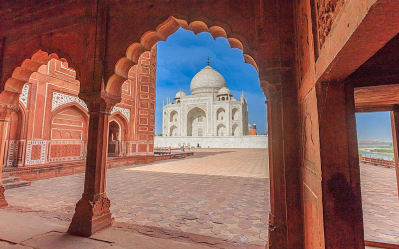 From Delhi: Explore Mathura, Vrindavan and Agra Tour Package