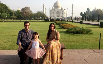 Taj Mahal Tour by Helicopter for Family with 1 Night Stay